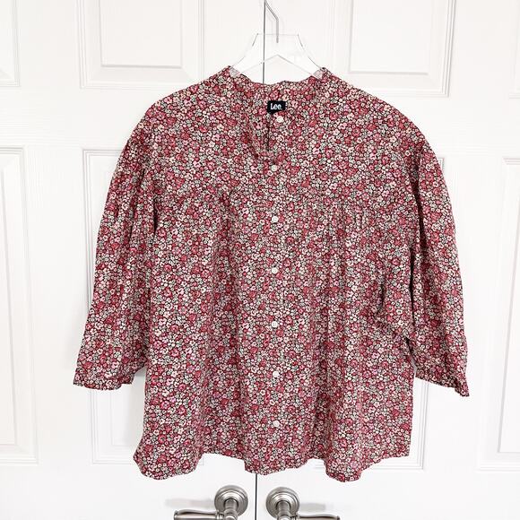 Lee Soft Volume Braclet Sleeve Shirt in Peach Fuzz Ditzy Floral - Picture 3 of 8